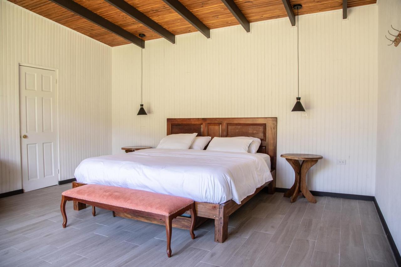 Yerbabuena Lodge Monteverde Ngoại thất bức ảnh