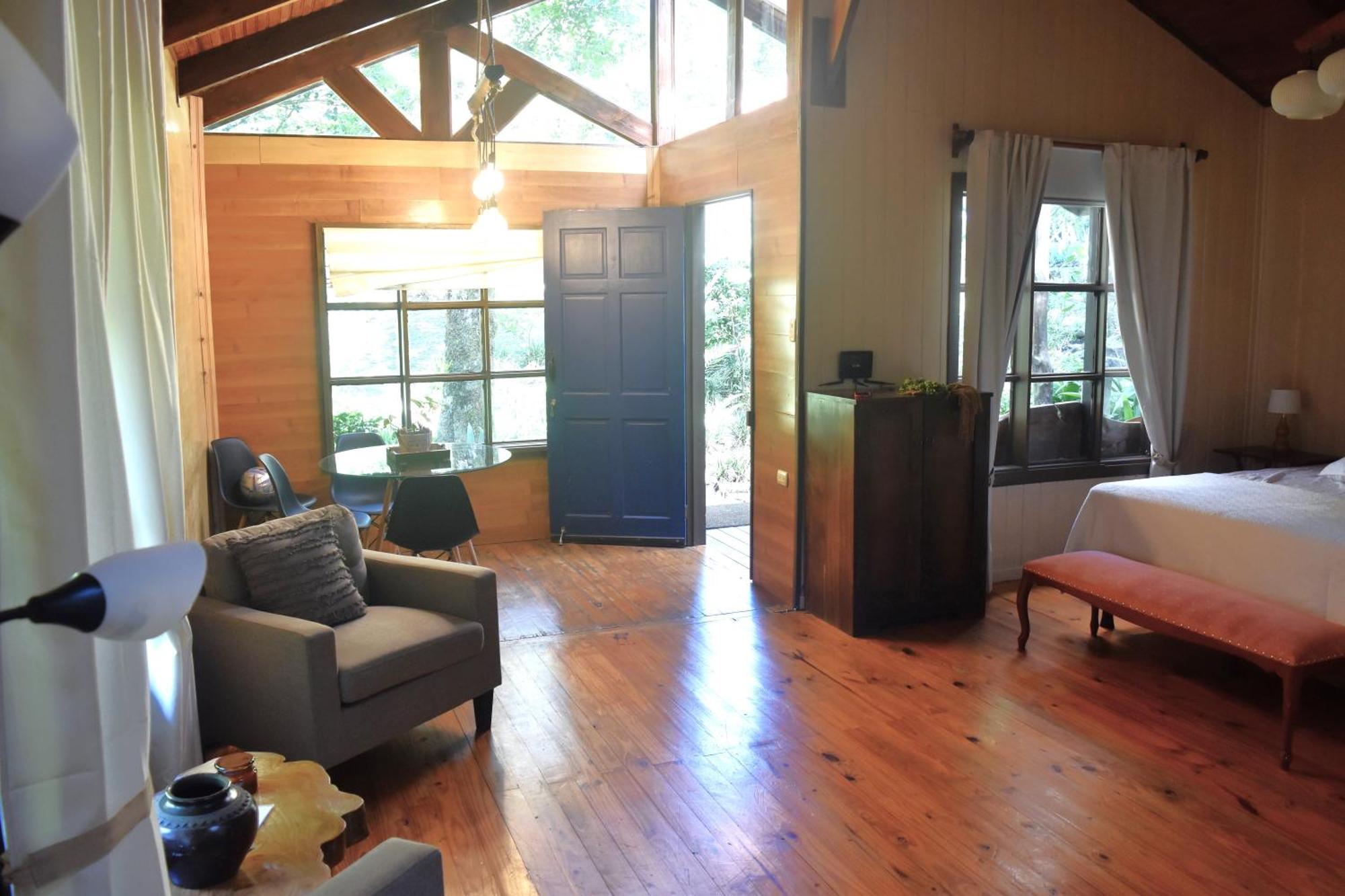 Yerbabuena Lodge Monteverde Phòng bức ảnh