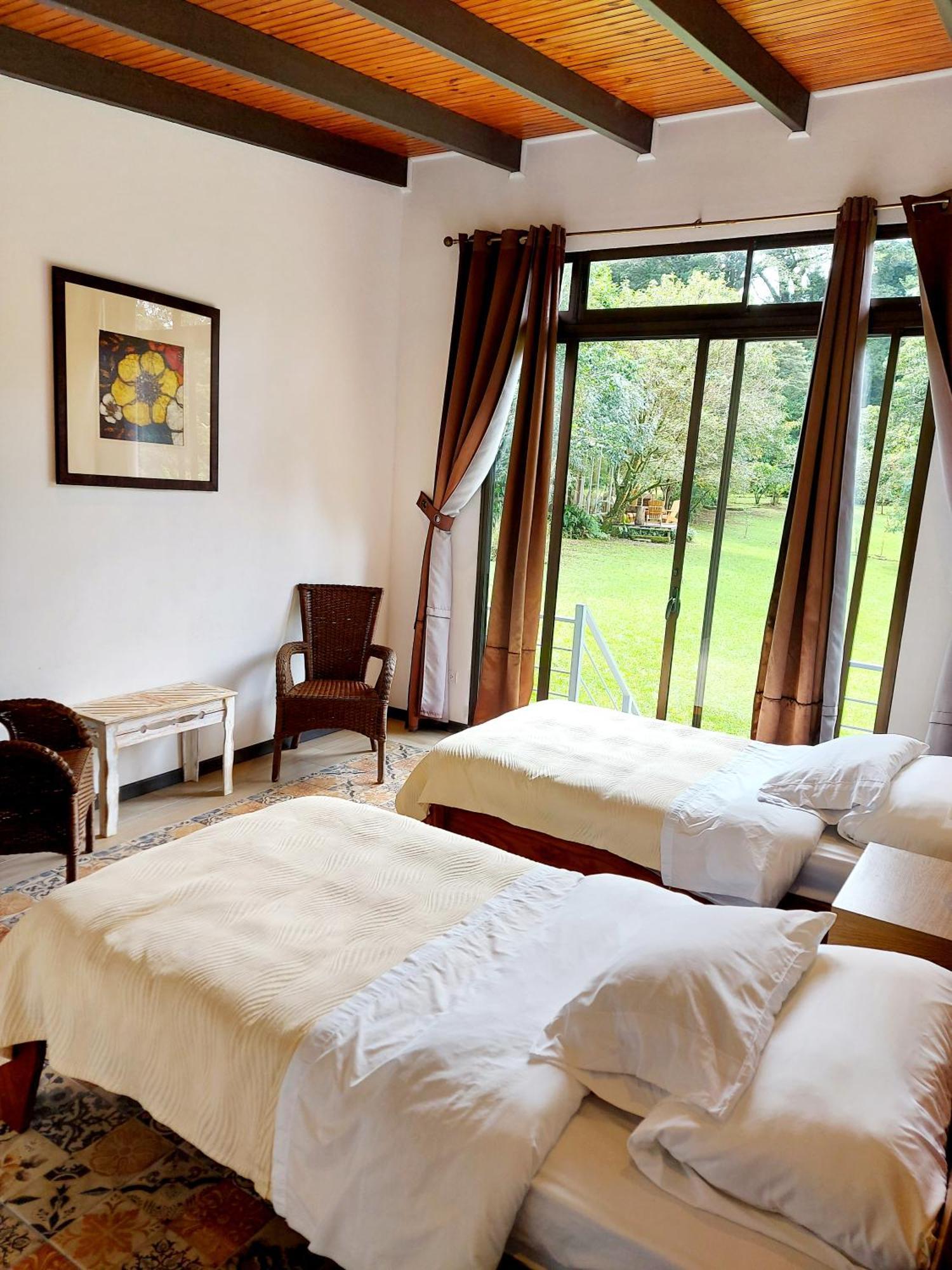 Yerbabuena Lodge Monteverde Ngoại thất bức ảnh